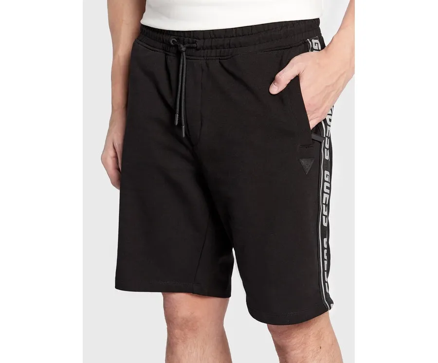 obrazek 1 Guess Szorty sportowe Z2YD02 K6ZS1 Czarny Regular Fit