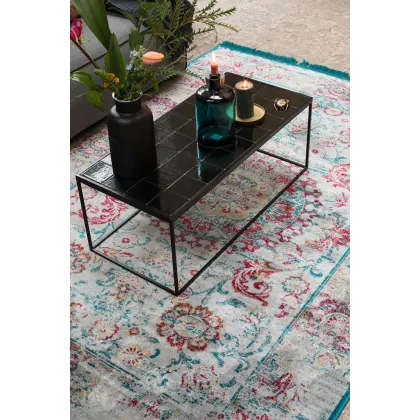 Zdjęcie Nietypowy dywan do stylowych wnętrz- Zuiver