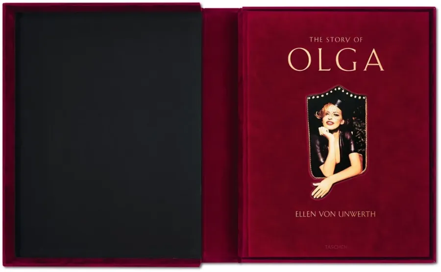 obrazek 7 Książka Ellen von Unwerth. The Story of Olga, Art Edition No. 126–250 ‘Widow’ - Taschen