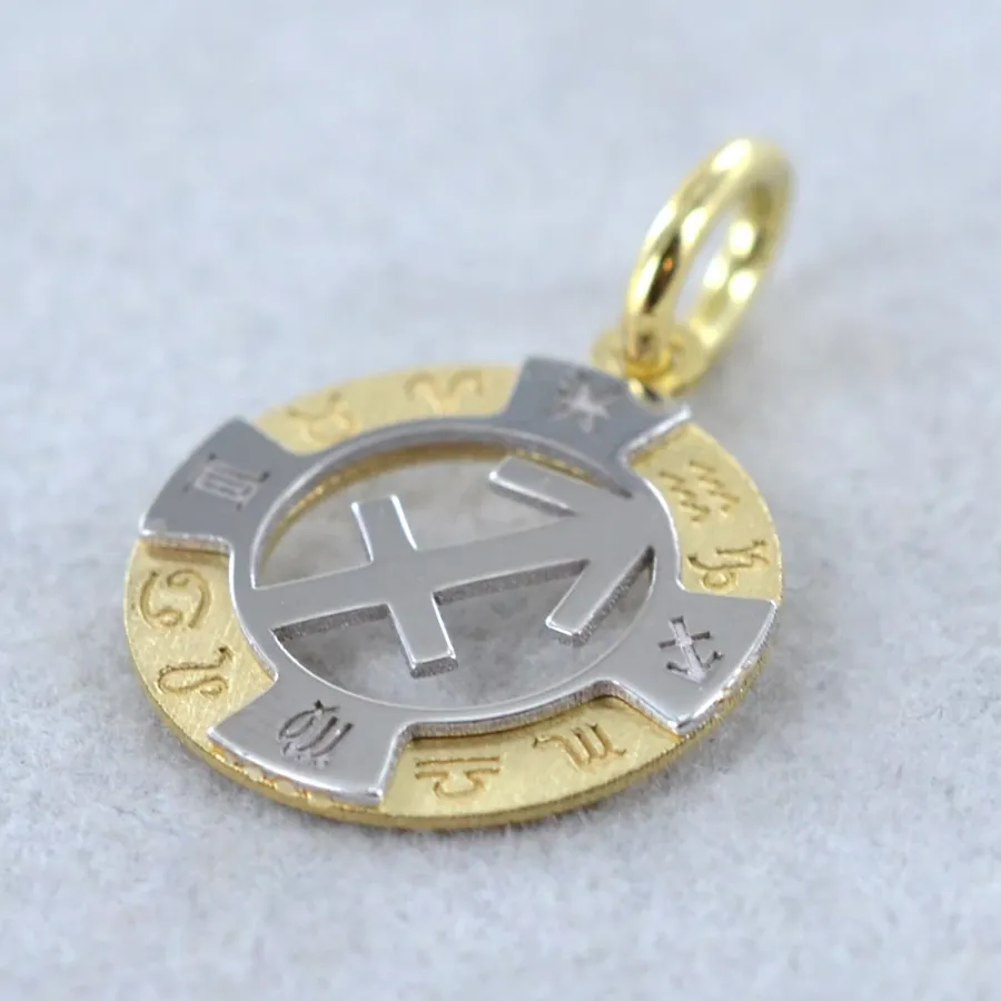 obrazek 2 Mała zawieszka ze znakiem zodiaku - strzelec, z żółtego i białego złota