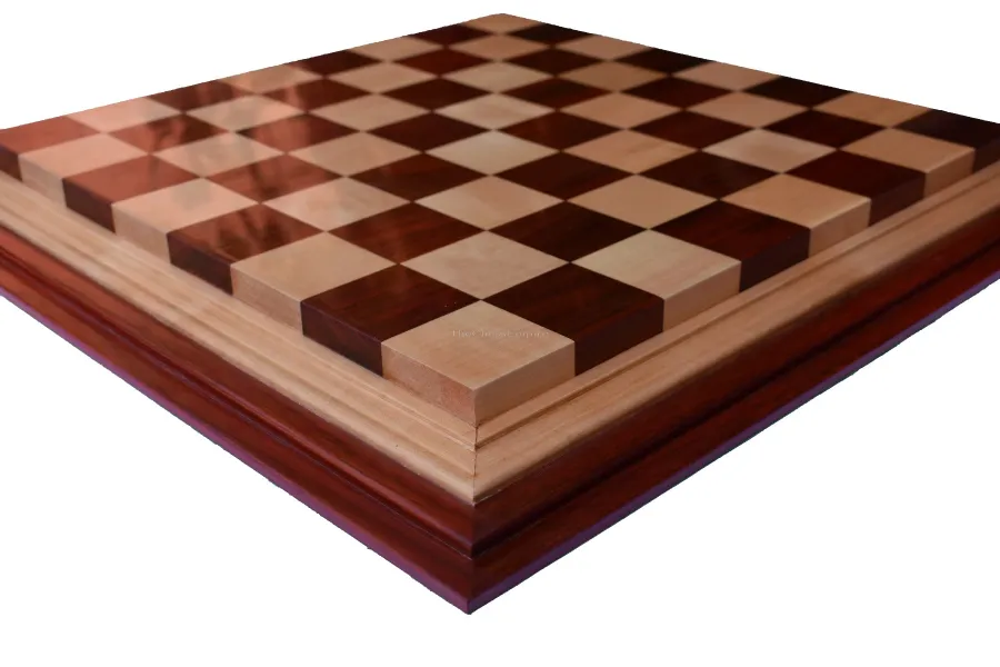 obrazek 1 Wyjątkowa szachownica dla miłośników gry królewskiej - The Chess Empire