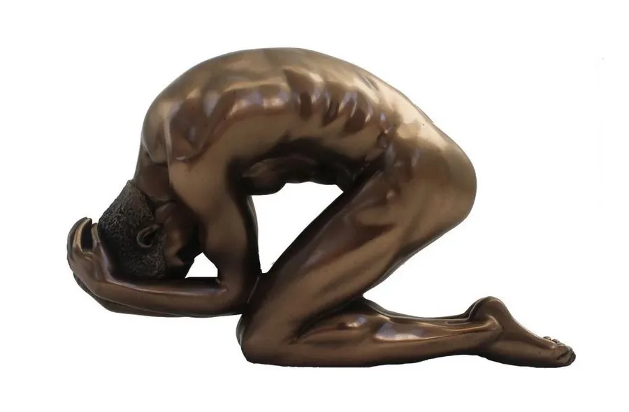 obrazek 1 Figurka nagiego mężczyzny - 5 x 6 x ht: 9 cm