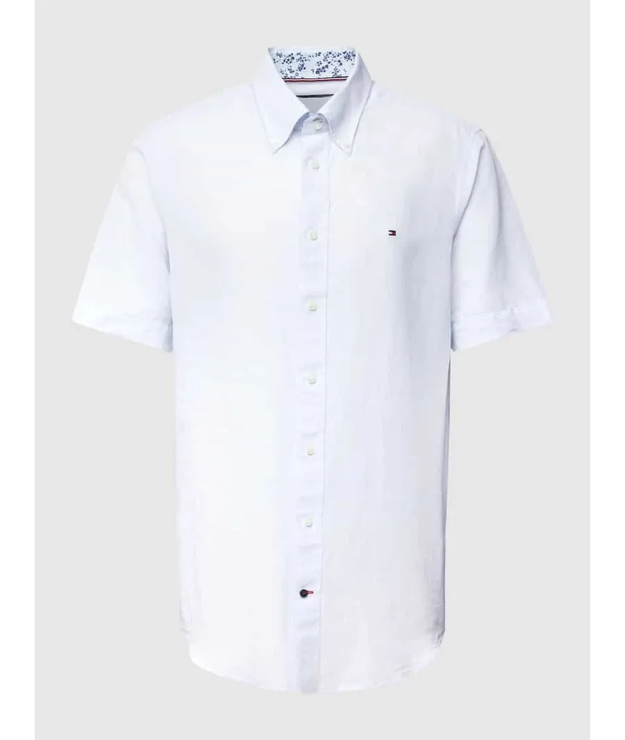 obrazek 1 Koszula biznesowa o kroju regular fit z kołnierzykiem typu button down