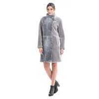 Zdjęcie Kobiecy i elegancki kożuch z futra jegniąt - A&A Vesa