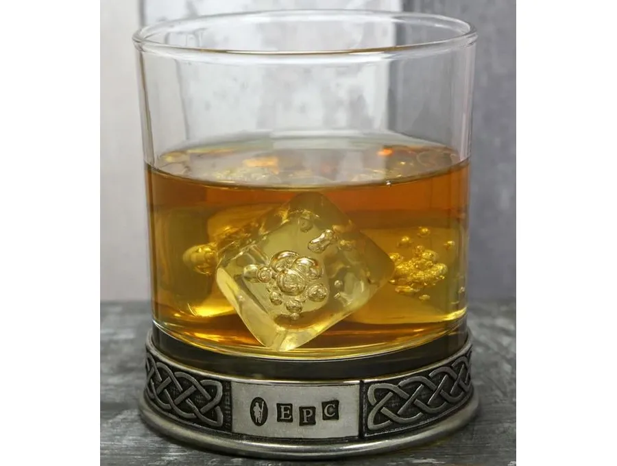 obrazek 2 Spersonalizowany prezent z grawerem - zestaw szklanek do whisky