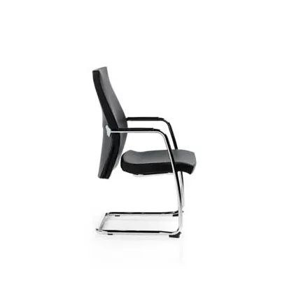 Picture Black leather chair