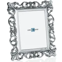 Picture A lovely frame for an elegant photo