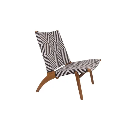 Zdjęcie Piękne stylowe krzesło do ogrodu i na taras