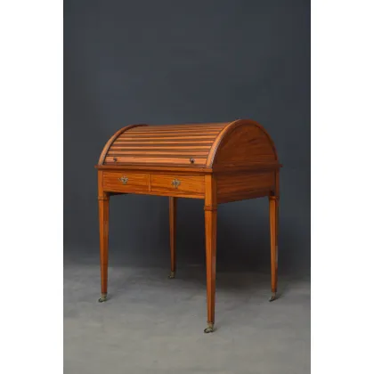 Zdjęcie Eleganckie, późno wiktoriańskie biuro z żółtodrzewem, z łukowatym tamburskim blatem - antyk