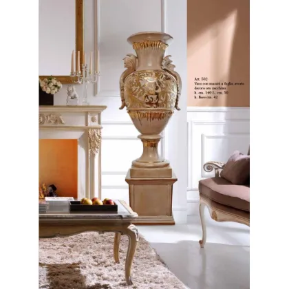 Zdjęcie Majestatyczny wazon z ceramiki toskańskiej i złotymi akcentami