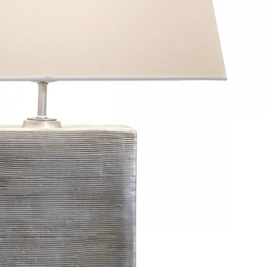 obrazek 2 Lampa stołowa z żebrowanej ceramiki H.34xL.24xP.14 cm