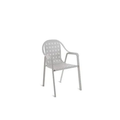 Zdjęcie Stylowy fotel Tline wykonany z aluminium w kolorze gołębim szarym do ogrodu i na taras