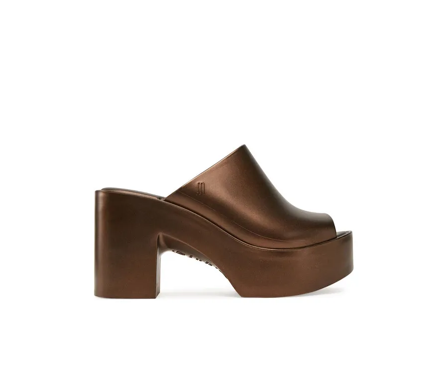 obrazek 1 Melissa Klapki Melissa Mule Hype Metallic Ad 36497 Brązowy