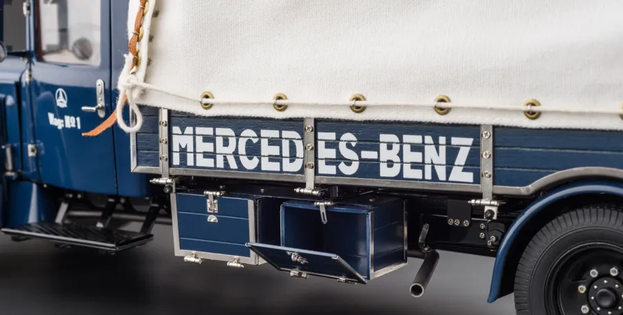 obrazek 4 Replika Mercedes-Benz Racing Car Transporter LO 2750, 1934-1938