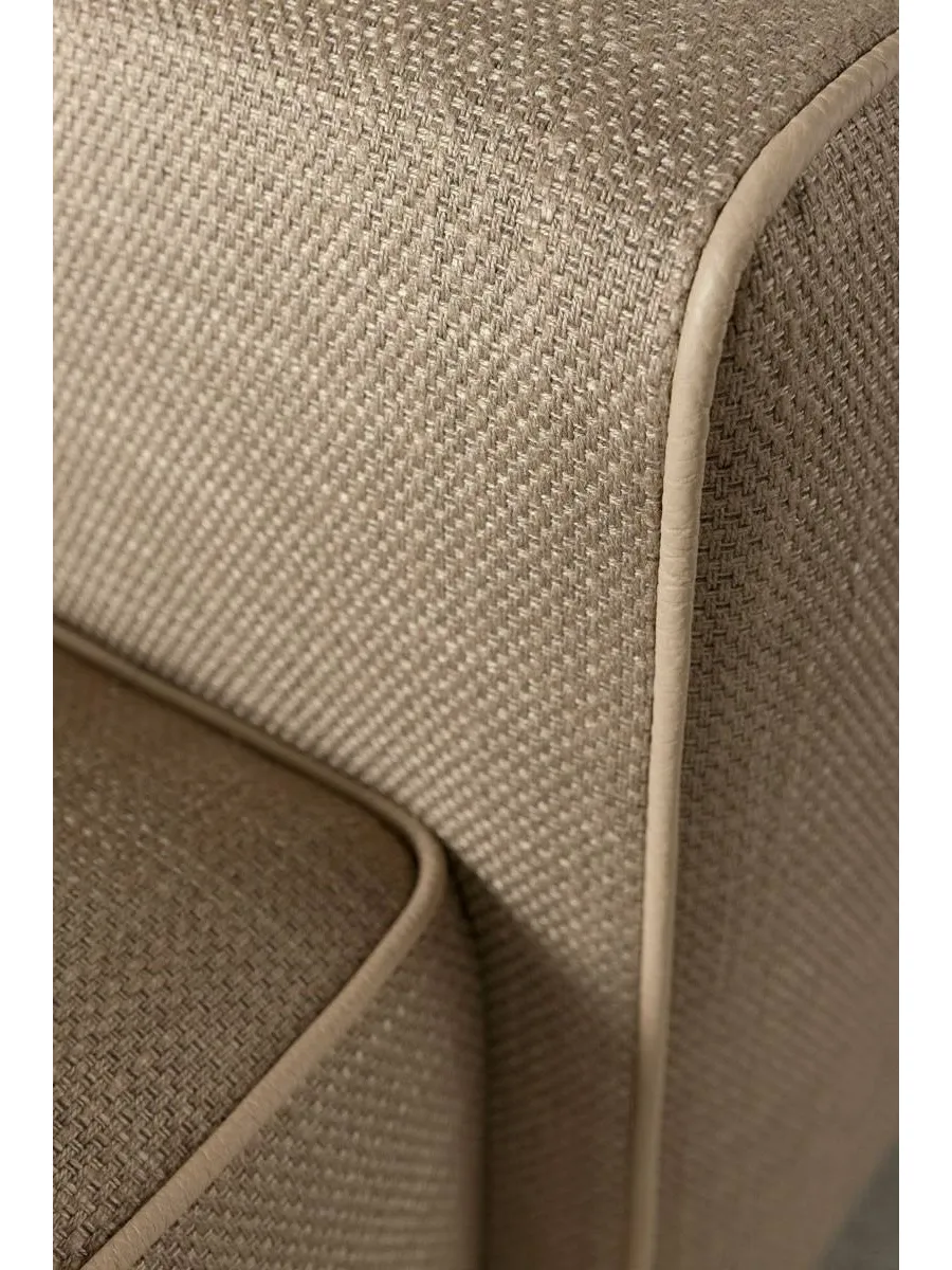 obrazek 3 Wyrafinowana sofa Dahlia od włoskiej marki Oasis
