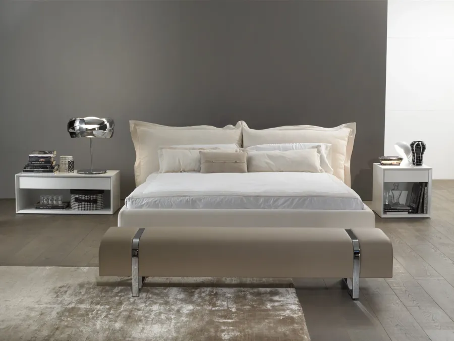 obrazek 2 Elegancki, designerski podnóżek, ława do nowoczesnego salonu - Casadesus