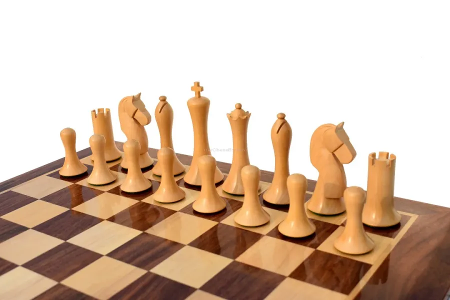 obrazek 6 Niepowtarzalna sztuka ręcznego rzemiosła w postaci zestawu szachowego - The Chess Empire