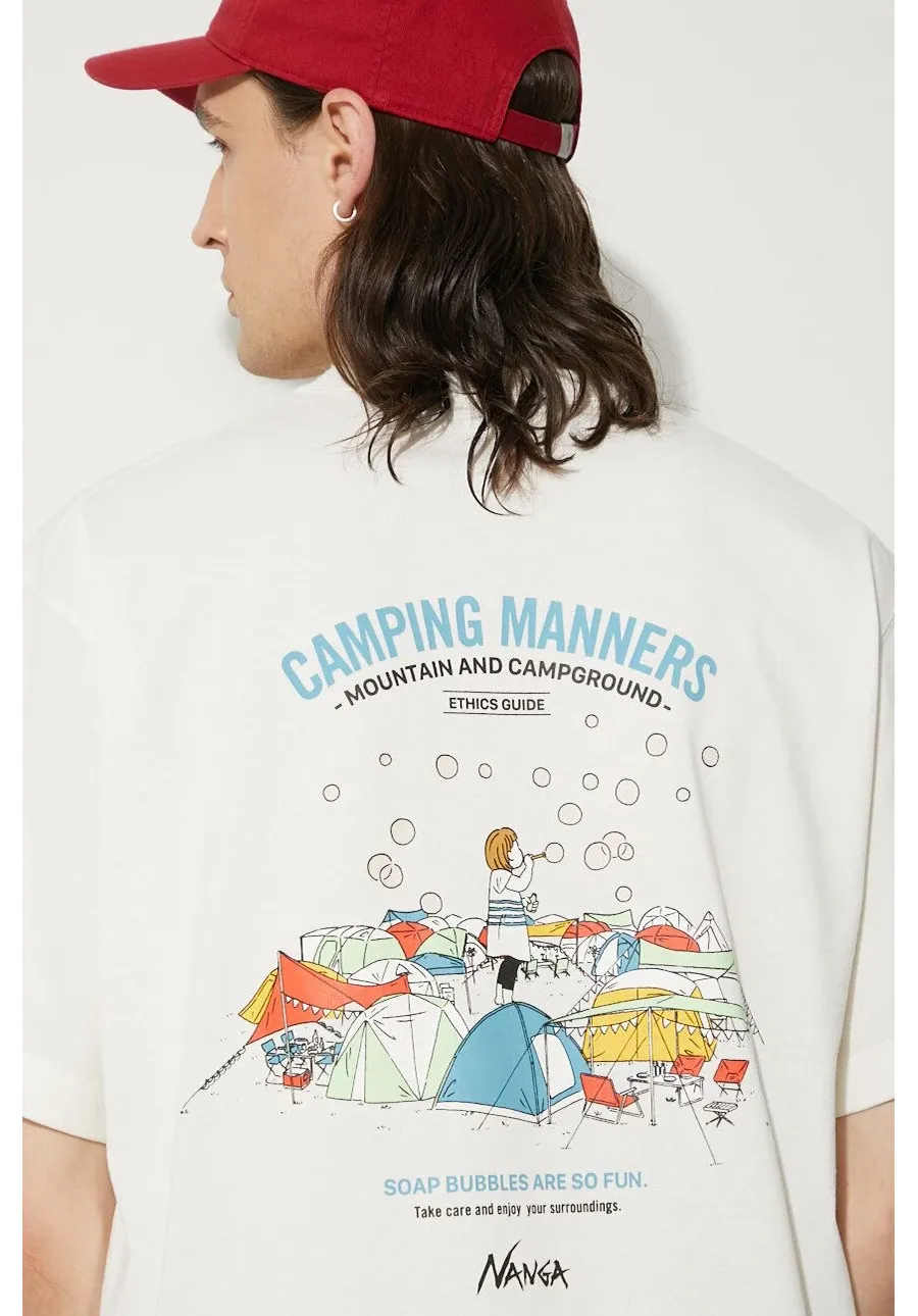 obrazek 1 Nanga t-shirt Eco Hybrid Camping Manners Soap Bubbles Tee męski kolor biały z nadrukiem NW2411.1G801.A