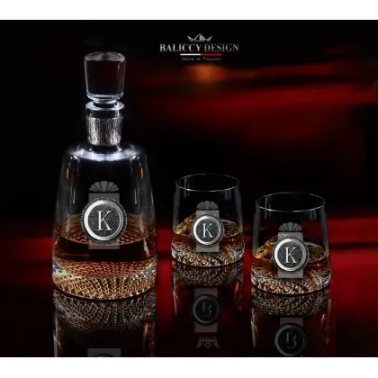Zdjęcie Karafka i szklanki do whisky z inicjałem