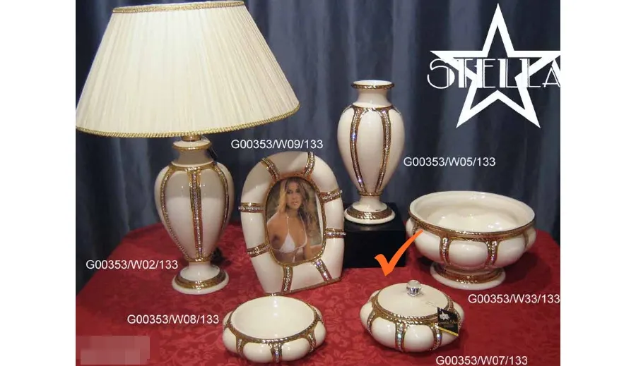 obrazek 1 Zjawiskowe pudełko ceramiczne zdobione kryształkami