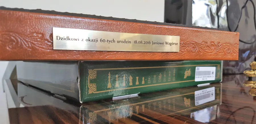 obrazek 4 Szachy kolekcjonerskie wysokiej jakości 71M+208X