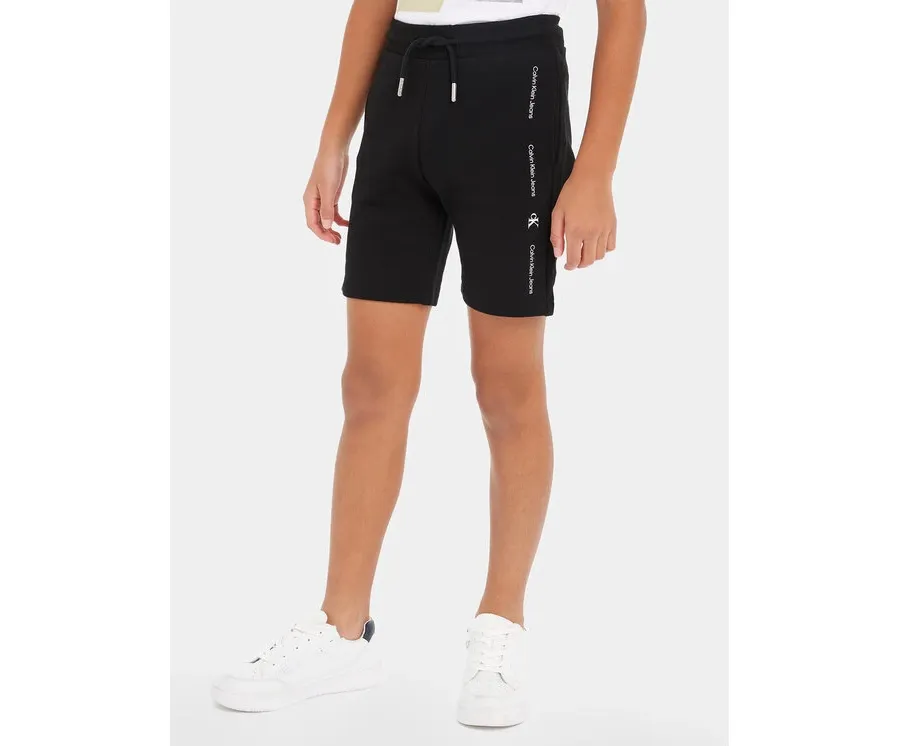 obrazek 1 Calvin Klein Jeans Szorty sportowe Minimalistic IB0IB02061 Czarny Regular Fit