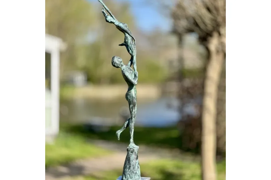 obrazek 1 Ekskluzywna rzeźba do ogrodu "Idealna równowaga" - luksusowa ozdoba każdego ogrodu