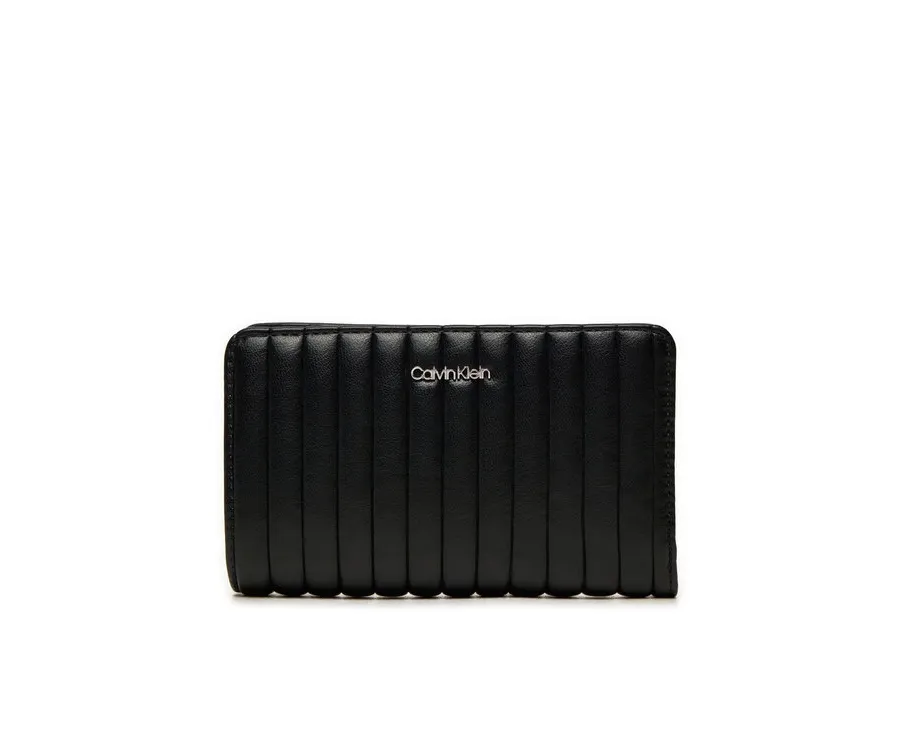 obrazek 1 Calvin Klein Duży Portfel Damski Mini Line Quilt Medium Bifold K60K613063 Czarny