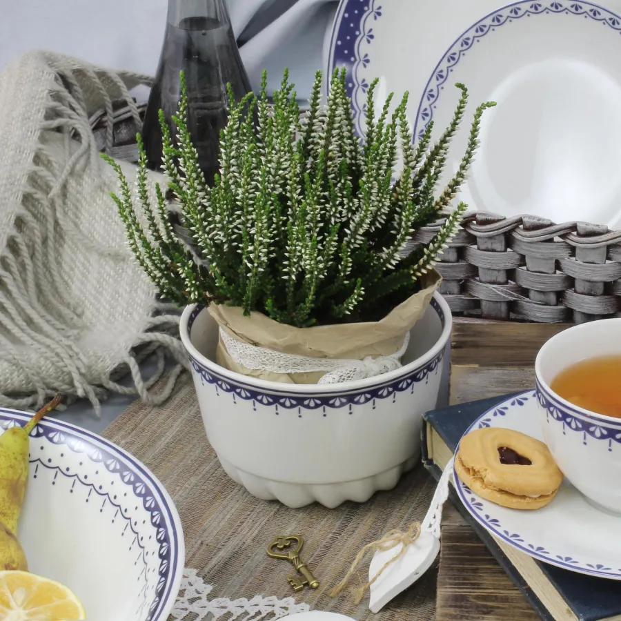 obrazek 2 Wyjątkowy wielofunkcyjny pojemnik z porcelany z niebieskim zdobieniem - Leander