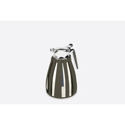 Zdjęcie Gustowna mała termiczna karafka w pokrowcu skórzanym w kolorze zielonej agawy - idealna do kuchni