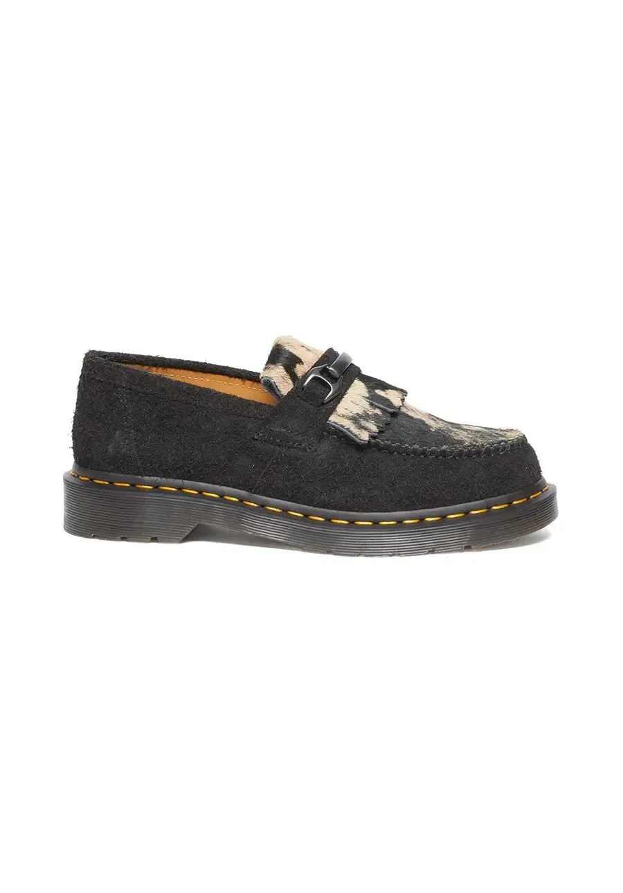 obrazek 1 Dr. Martens mokasyny zamszowe Adrian Snaffle kolor czarny na płaskim obcasie DM31895779