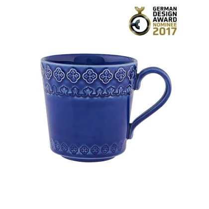Zdjęcie Gustowny kubek ceramiczny w stylu wiejskim - Bordallo Pinheiro