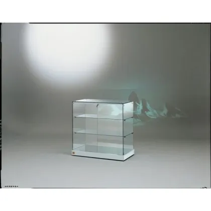 Zdjęcie Stylowa sklepowa lada ekspozycyjna z hartowanego szkła