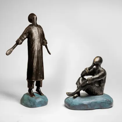 Picture Brass sculpture of a thinking man
