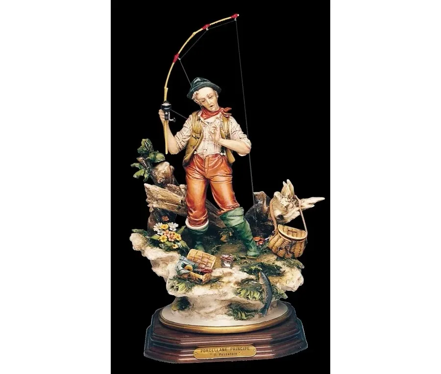 obrazek 1 Porcelanowa ozdoba do salonu - statuetka wędkarza
