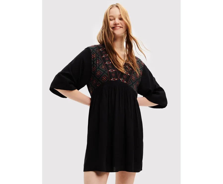 obrazek 1 Desigual Sukienka codzienna Marian 22WWVW57 Czarny Relaxed Fit