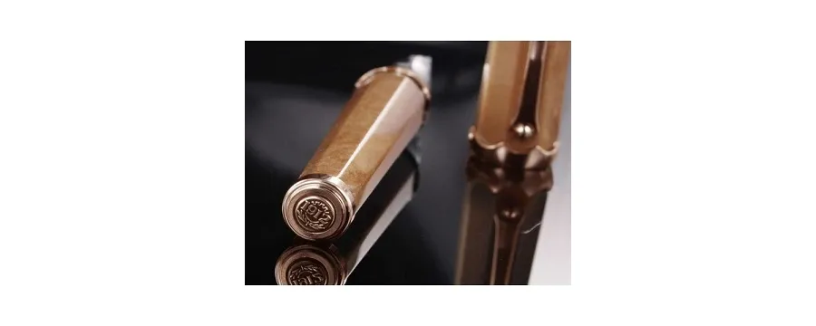 obrazek 2 Gustowny Beż Pióro Kulkowe GOLD Piccola Montegrappa
