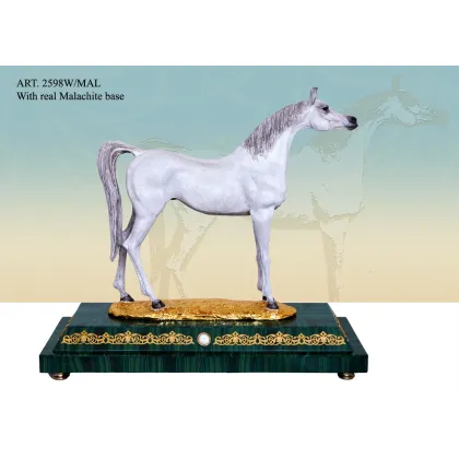 Zdjęcie Świetnie prezentująca się figura konia