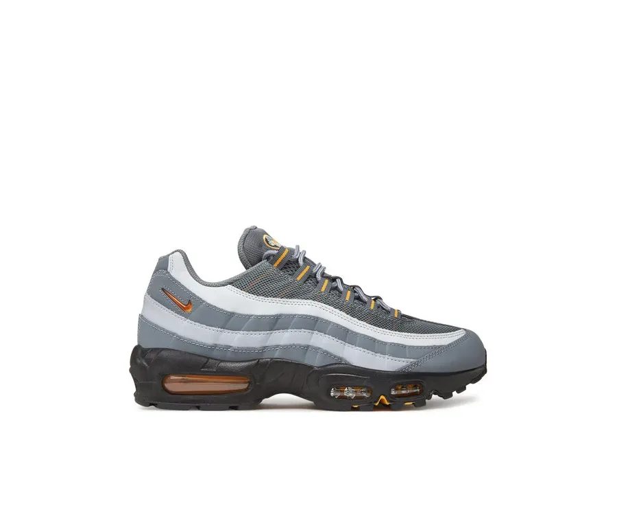 obrazek 1 Nike Sneakersy Air Max 95 HV6062 002 Szary
