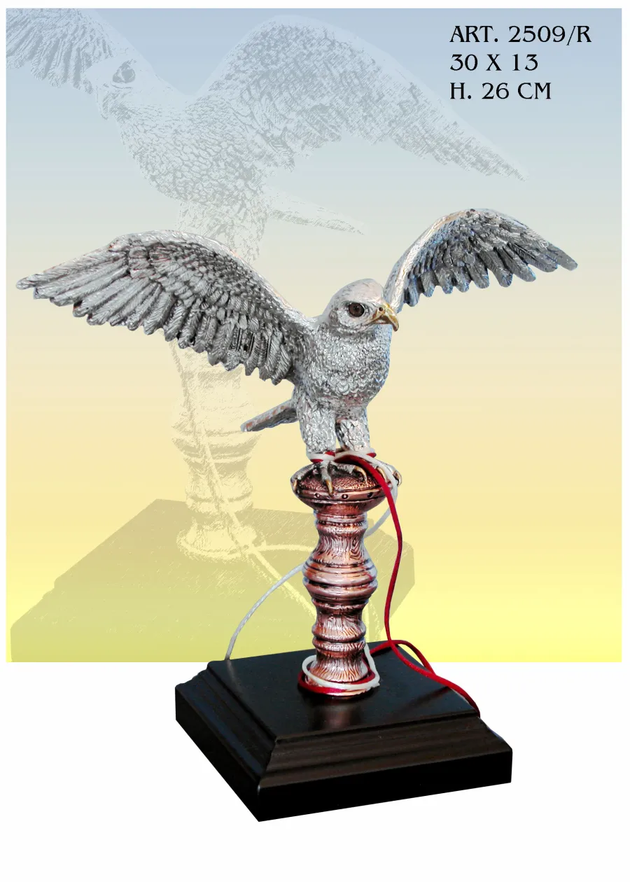 obrazek 1 Stylowa figura orła wznoszacego się do lotu