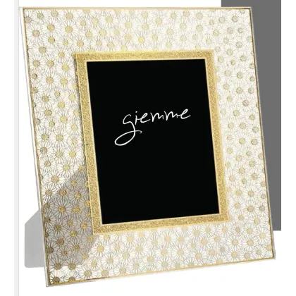 Picture Exclusive gold photo frame 13x18 cm decorated with a motif of small golden flowers