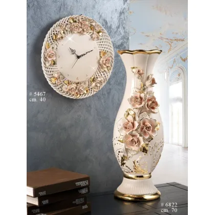 Zdjęcie Rewelacyjny zegar i wazon ceramiczny do oryginalnych wnętrz