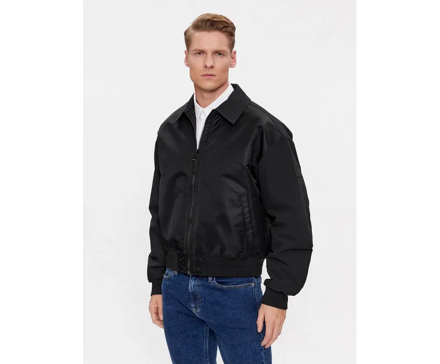 obrazek 1 Calvin Klein Kurtka bomber Sateen K10K112370 Czarny Regular Fit