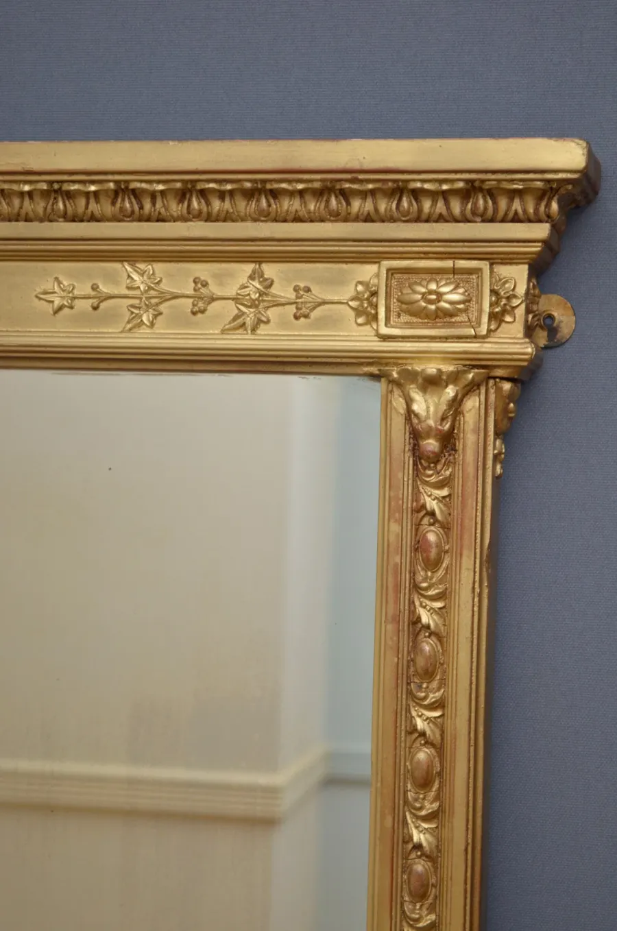 obrazek 7 Wiktoriańskie pozłacane lustro ścienne o eleganckim wyglądzie z 1880roku - antyk