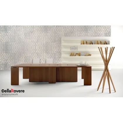 Zdjęcie Ekskluzywny stół do biznesowych spotkań