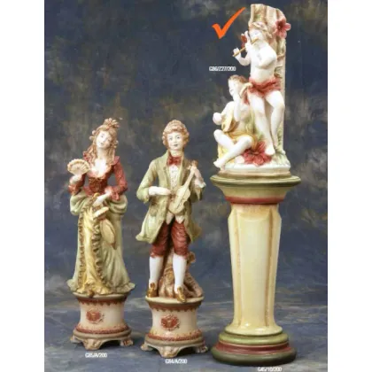 Zdjęcie Zjawiskowa ceramiczna lampa z aniołkami grającymi na instrumentach