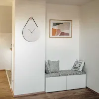 Zdjęcie Minimalistyczny zegar ścienny z ceramiki