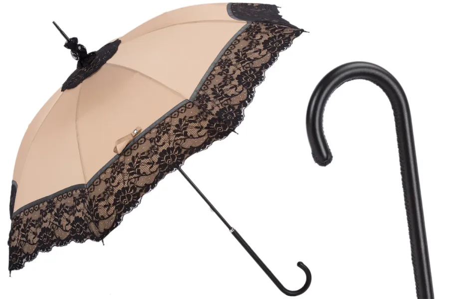 obrazek 1 Stylowy beżowy parasol damski zdobiony czarną koronką – Pasotti