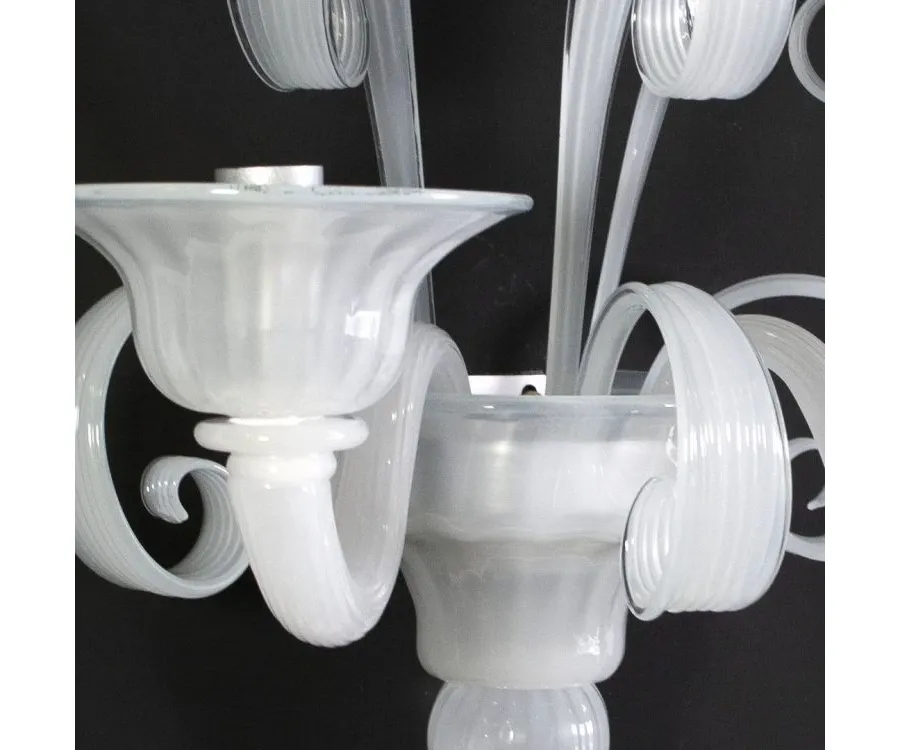 obrazek 4 Niebanalna włoska szklana lampa ścienna - szkło murano