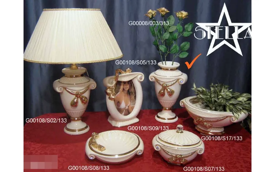 obrazek 1 Dekoracyjny ceramiczny wazon z kryształkami Swarovskiego